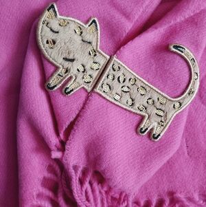 Tsumori Chisato Vibrant Pink Fabric Scarf winter rare new nwt